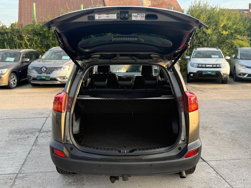 Toyota RAV4 - fotka 8 z 8