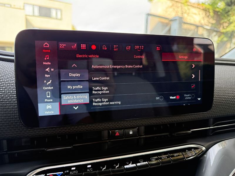 Fiat 500 LaPrima 3+1 42 kWh - fotka 22 z 38