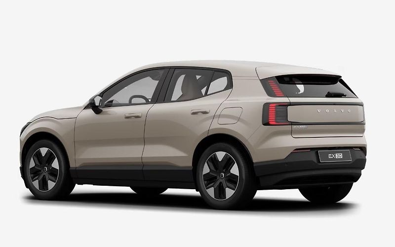 Volvo EX30 (2026) P5 LONG RANGE ELECTRIC PLUS - fotka 6 z 12