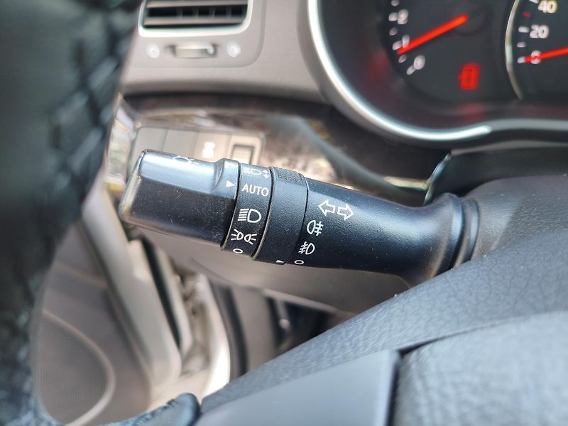 Kia Sorento (2015) 2,0 CRDI Sport 4x4 Záruka - fotka 23 z 35