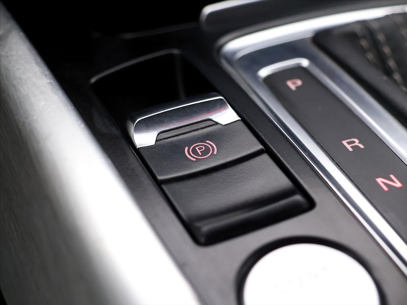 Audi Q5 3.0 TDI 180kW Quattro S-Tronic - fotka 26 z 38