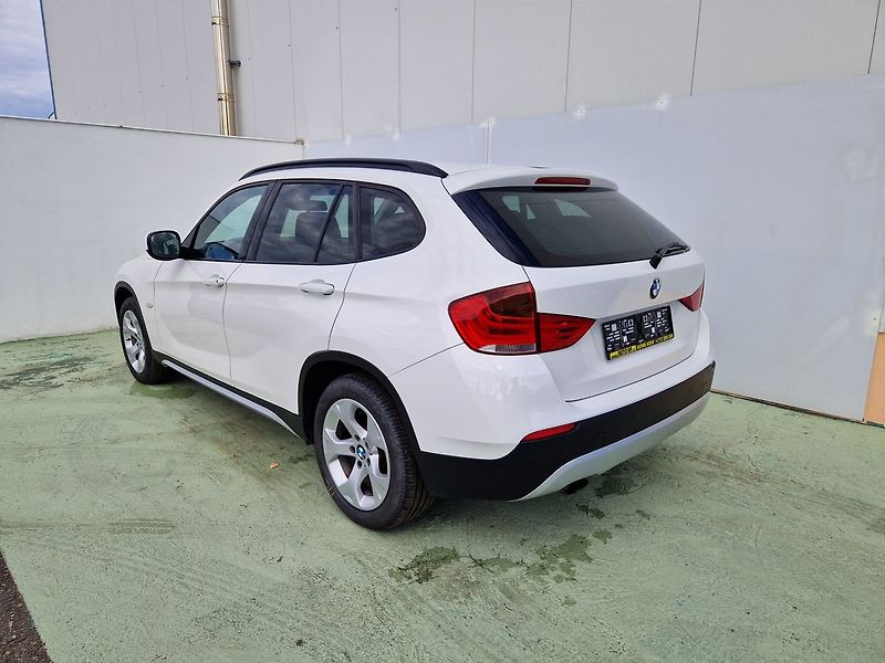 BMW X1 2.0i, 110kW, sDrive - fotka 4 z 32