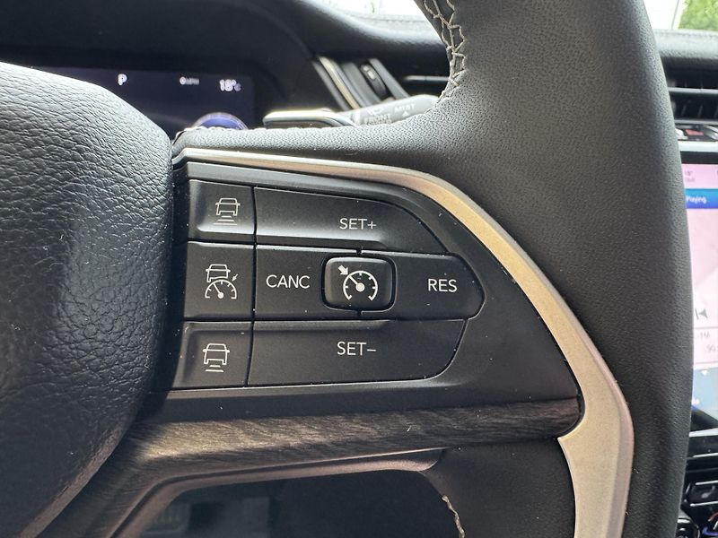 Jeep Grand Cherokee 3,6 V6 Limited - fotka 32 z 59