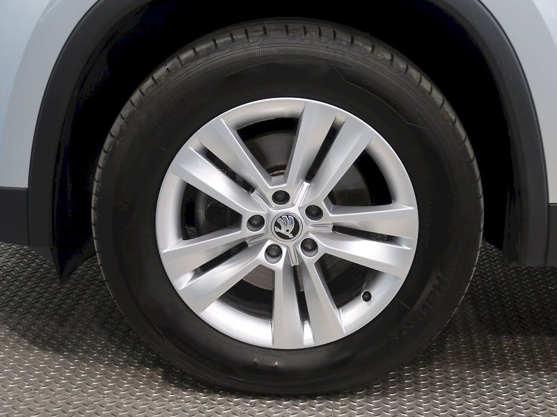 Škoda Kodiaq (2022) AMBITION 1.5TSI 110KW DSG TAŽN - fotka 12 z 37