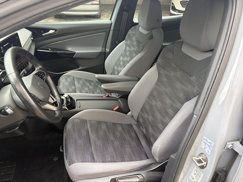 Volkswagen ID.4 (2021) PRO 77kwh, 150kw, SOH 92% - fotka 5 z 11