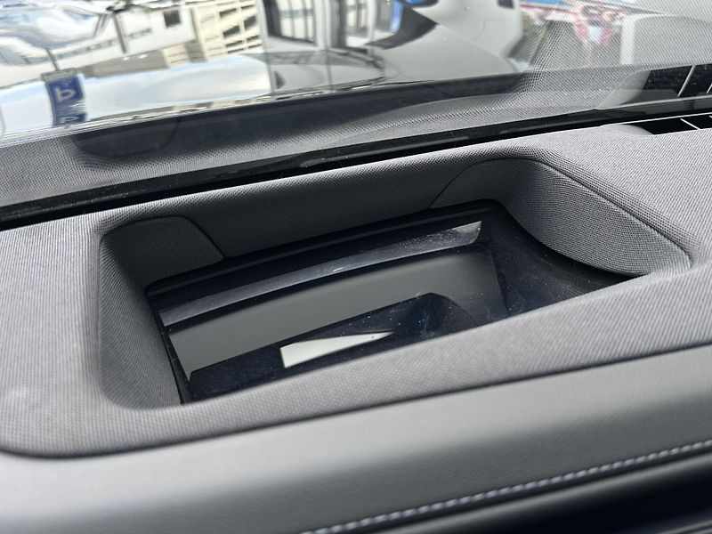 BMW i7 xDrive60 - fotka 28 z 31