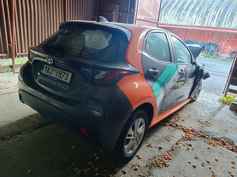 Toyota Yaris (2025) 1.5i HYBRID HEV 2025 - fotka 4 z 6