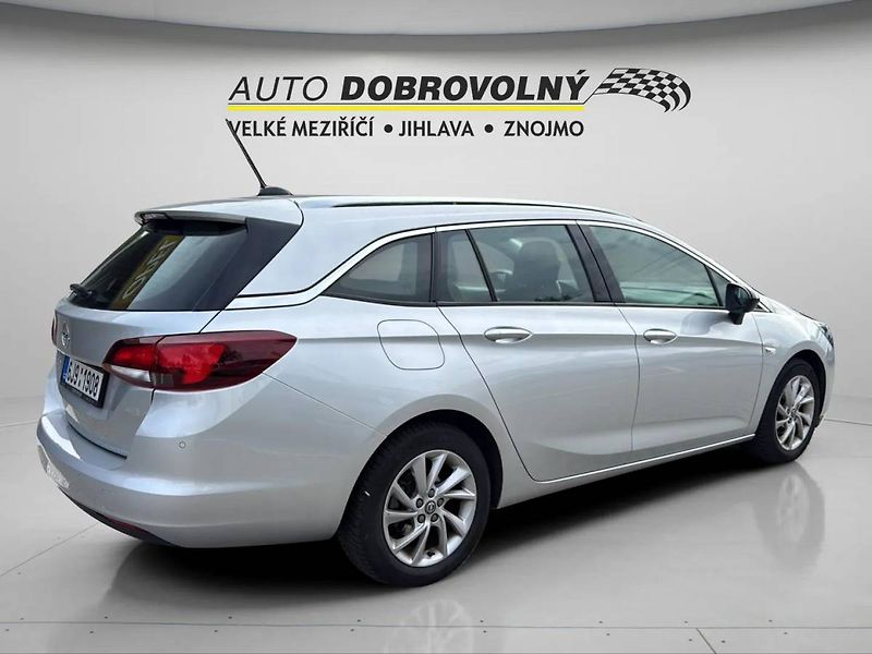 Opel Astra Elegance Sports Tourer F 15 DV - fotka 8 z 24