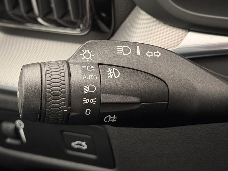 Volvo XC60 B4 AWD INSCRIPTION  - fotka 34 z 49
