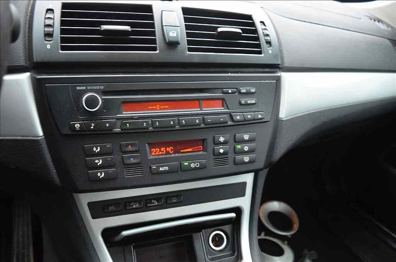 BMW X3 (2006) 3,0 D - fotka 16 z 20