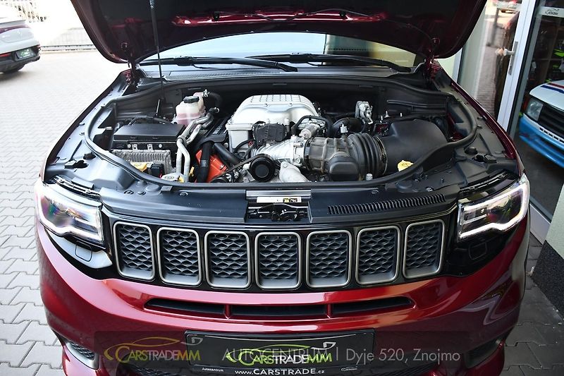 Jeep Grand Cherokee 6.2 V8 TRACKHAWK REZERVACE - fotka 46 z 49