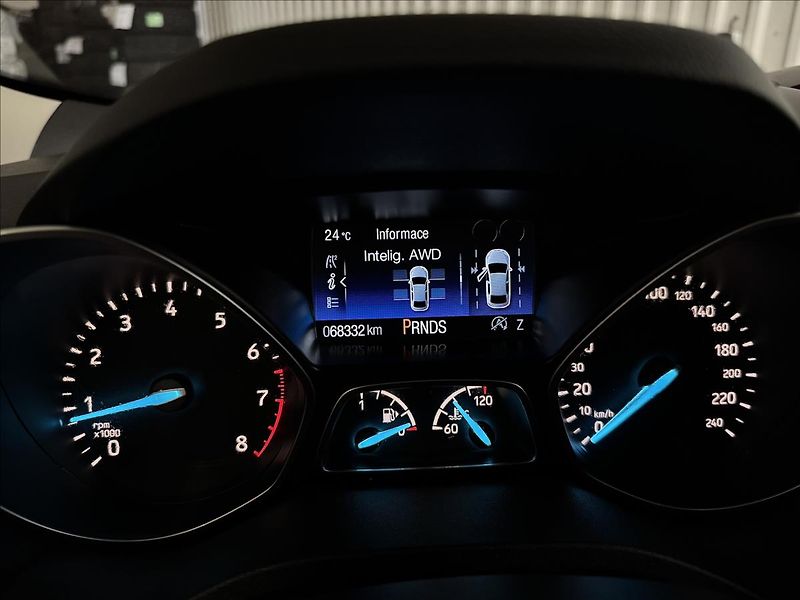 Ford Kuga 1.5EB 129kW AWD 2XALU 68KM! - fotka 18 z 42