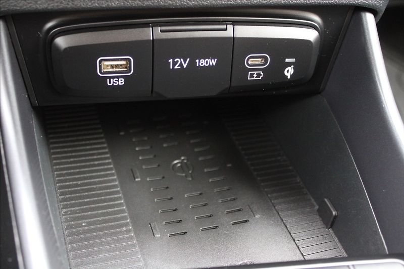 Hyundai i20 1,2 i  NOVÉ V ČR,SMART - fotka 16 z 30