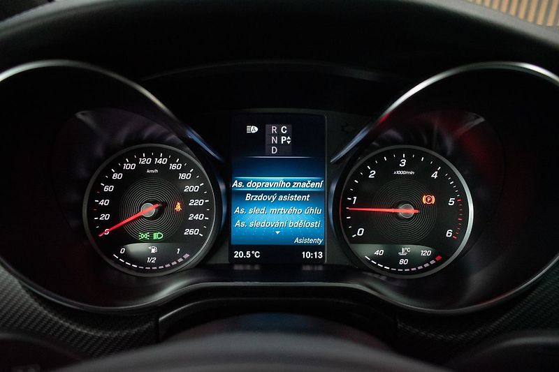 Mercedes-Benz Třídy V 300d L*AVANTGARDE*TAŽNÉ*ČR 1.M - fotka 27 z 46