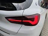 BMW X2 (2021) 2,0xD M-packet 140Kw,TZ,head-u - náhled 10