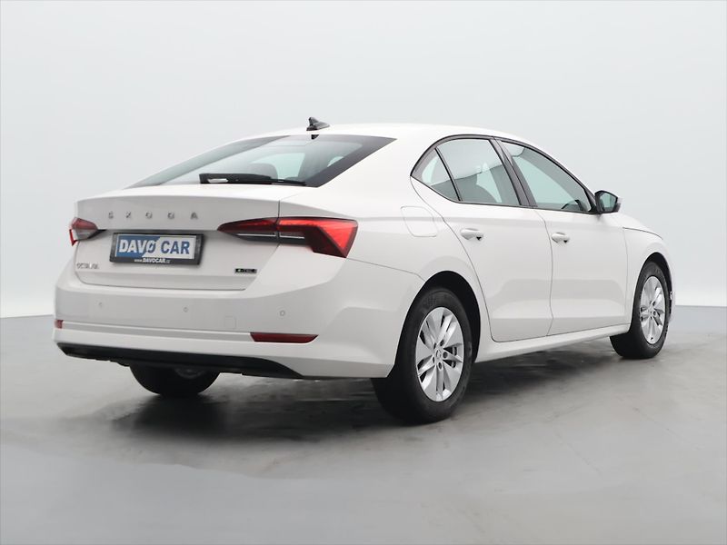 Škoda Octavia 1,5 TSI e-TEC 110kW DSG CZ - fotka 7 z 29