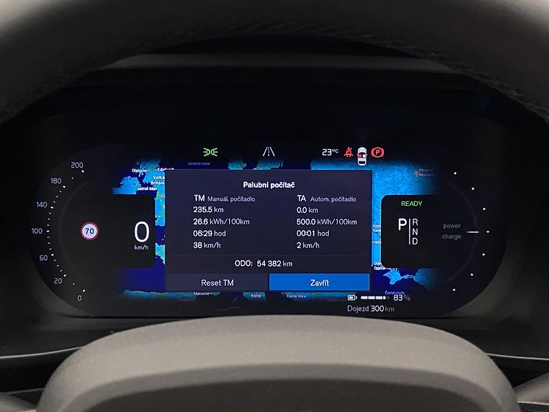 Volvo XC40 PURE ELECTRIC RECHARGE TWIN - fotka 26 z 58