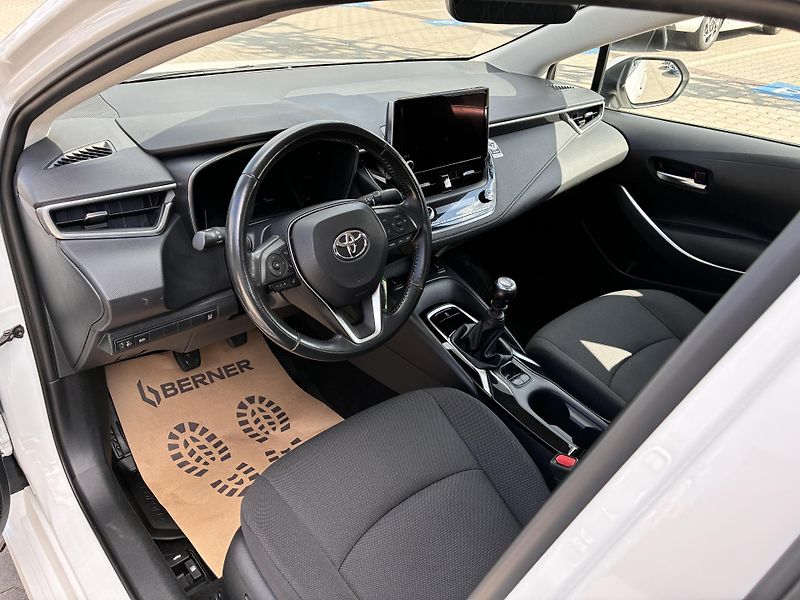 Toyota Corolla 1,5-92KW,COMFORT,1.MAJITEL,TOP - fotka 9 z 30