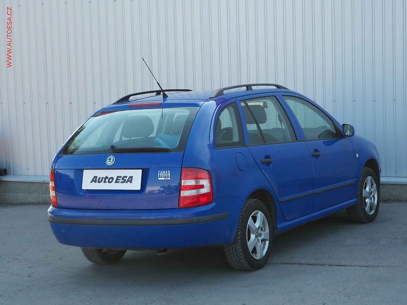 Škoda Fabia (2005) 1.4i, ČR, AC, temp - fotka 4 z 12