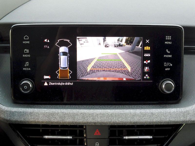 Škoda Kamiq (2025) Selection 1,0 TSI 85kW - fotka 12 z 29