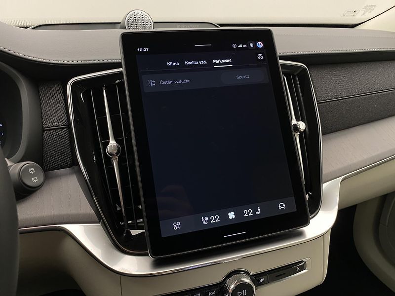 Volvo XC90 (2026) B5 AWD AUT BRIGHT PLUS 7míst - fotka 45 z 68