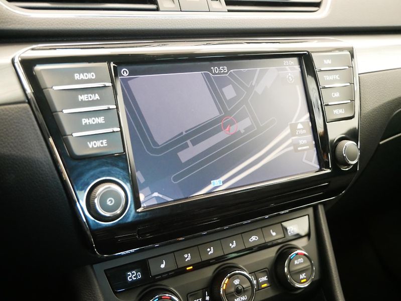 Škoda Superb - fotka 19 z 29