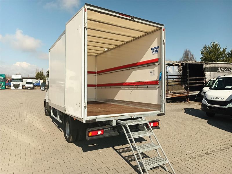 Iveco Daily 3,0   35C16 skříň - fotka 5 z 12