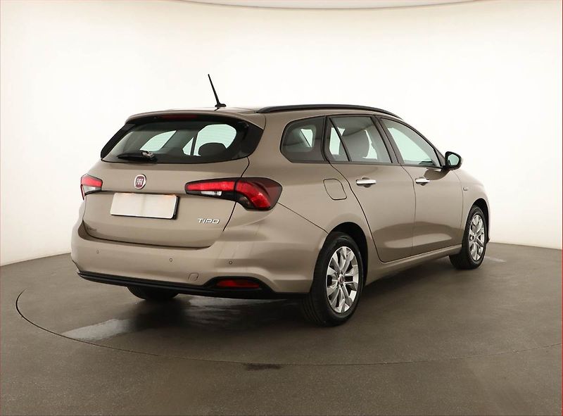 Fiat Tipo (2018) 1.6 16V, Automat, ČR,1.maj - fotka 5 z 18