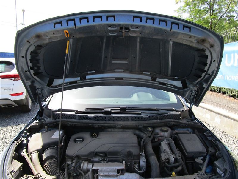 Opel Astra 1.4 Turbo Enjoy, 2. maj. - fotka 38 z 38