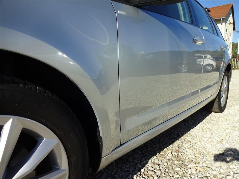 Škoda Octavia III 2,0 TDI 110kW COMBI - fotka 13 z 50