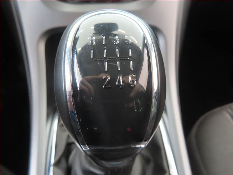 Opel Astra (2015) 1.4 T, Tempomat, Park. senzory - fotka 13 z 15