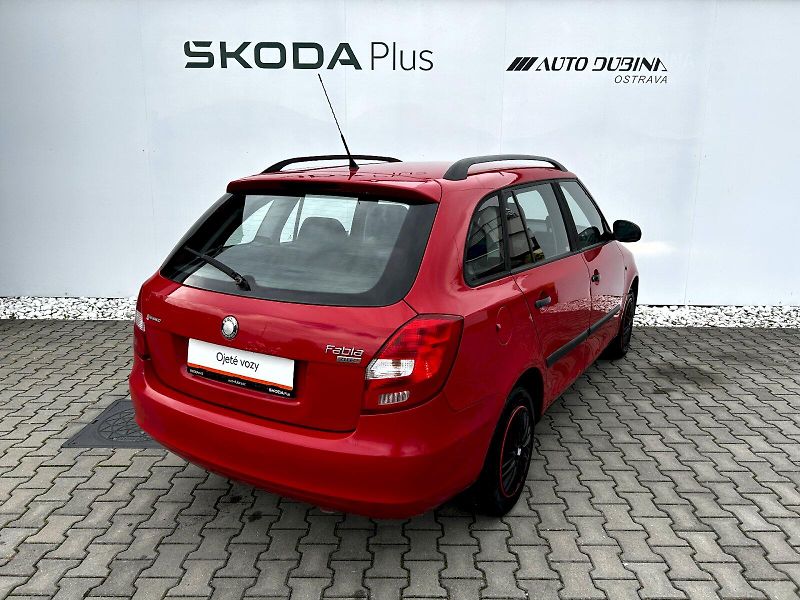 Škoda Fabia (2009) Combi 1.2 HTP 51kW MP5 Classic - fotka 2 z 27