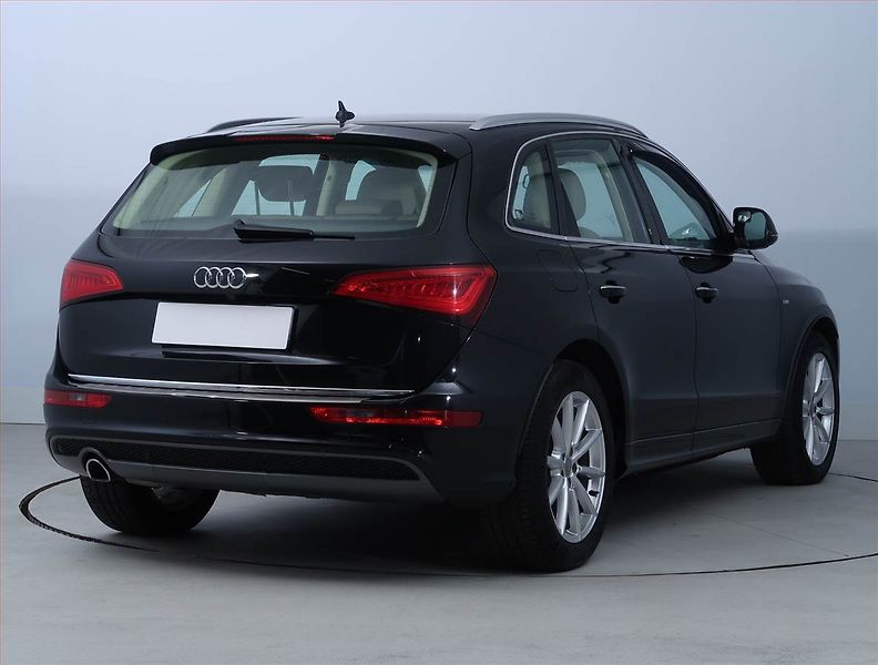 Audi Q5 (2016) 2.0 TDI, Automat, Serv.kniha - fotka 5 z 21