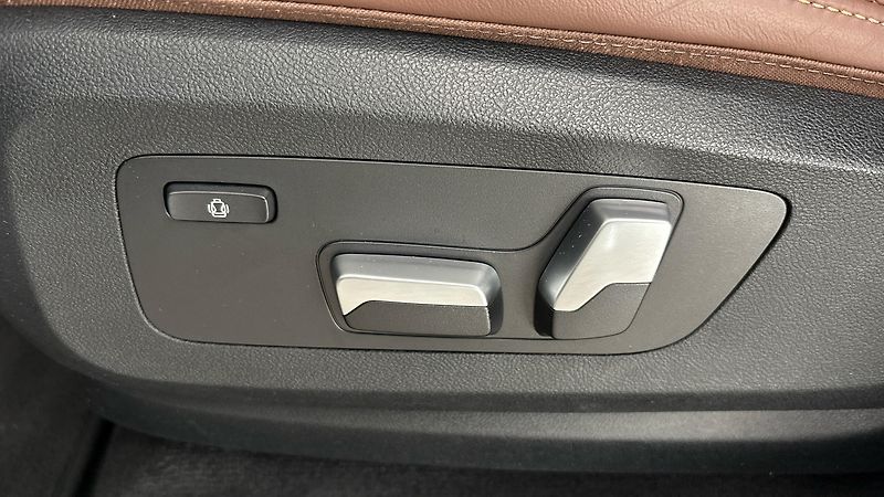 BMW X6 30d AUT xDrive M-paket - fotka 21 z 30