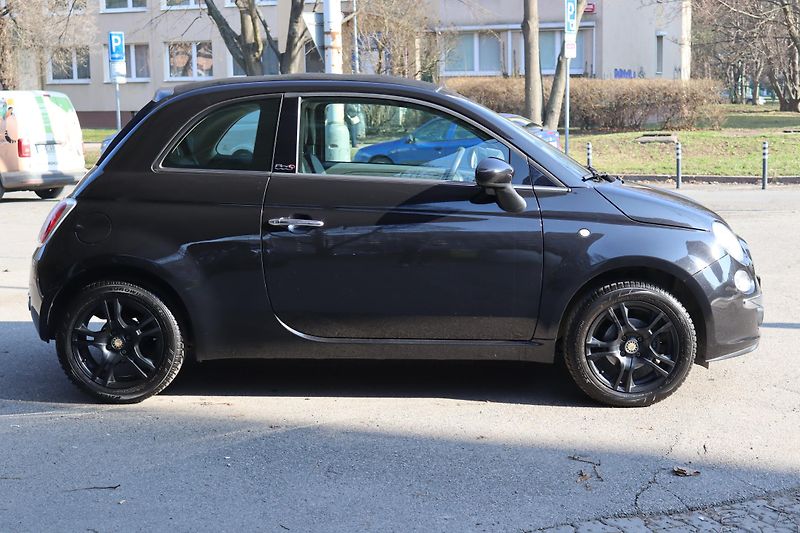 Fiat 500C CABRIO KRÁSNÉ SVEZENÍ - fotka 9 z 48