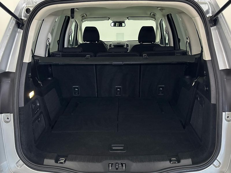 Ford Galaxy MPV - fotka 10 z 29