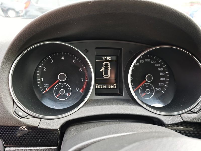 Volkswagen Golf (2012) 1,2 TSI 63 Kw Comfort - fotka 23 z 29