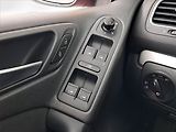 Volkswagen Golf (2011) 1.6 TDI, Tempomat - náhled 15