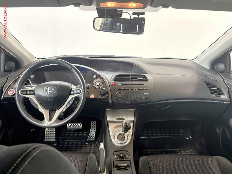Honda Civic (2007) 1.8i-VTEC, AT, AC, temp - fotka 8 z 15
