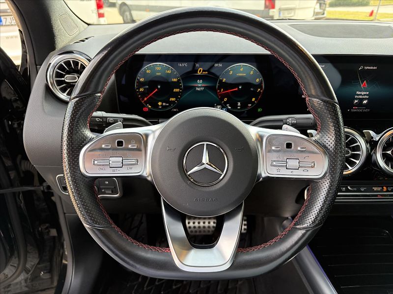 Mercedes-Benz GLA 200*AMG paket - fotka 9 z 30