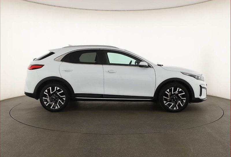 Kia XCeed (2025) 1.5 T-GDI, TOP, AUTOMAT - fotka 6 z 20