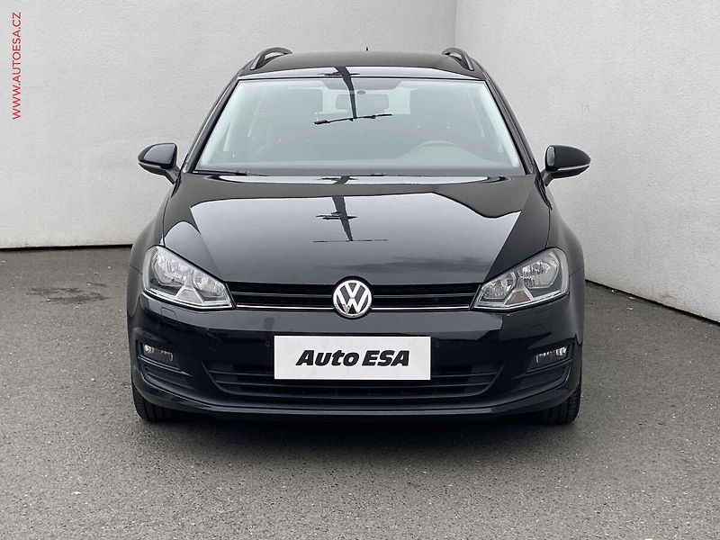 Volkswagen Golf (2013) 2.0 TDi, Comfortline, DSG - fotka 2 z 18