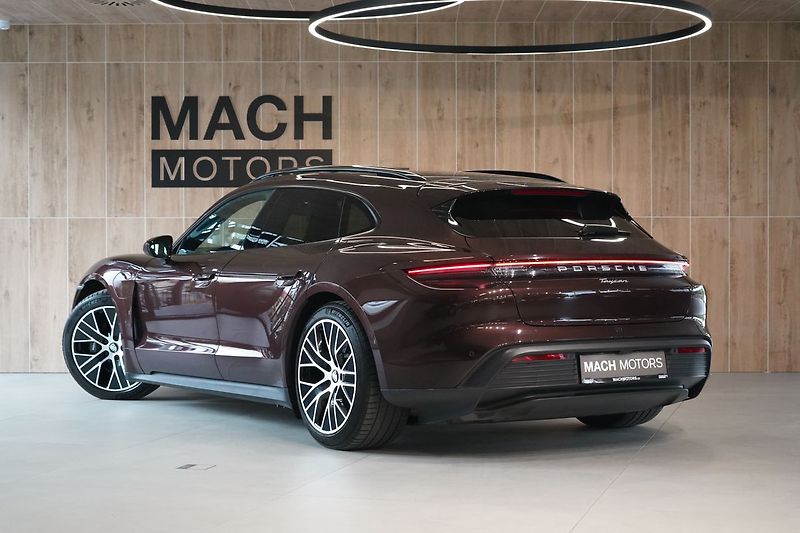 Porsche Taycan Sport Turismo, Pano, Matrix - fotka 13 z 50