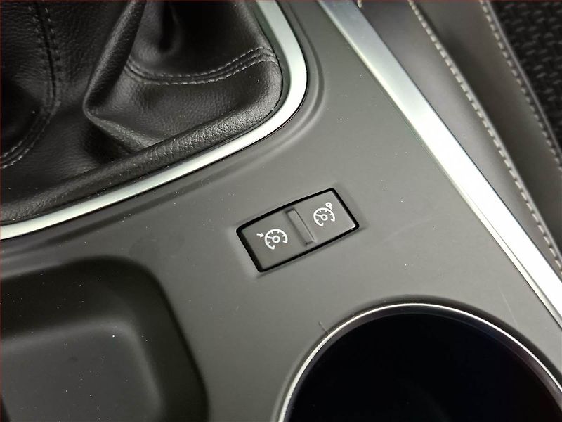 Renault Mégane (2018) 1.2 TCe, Navi, Tempomat - fotka 16 z 18