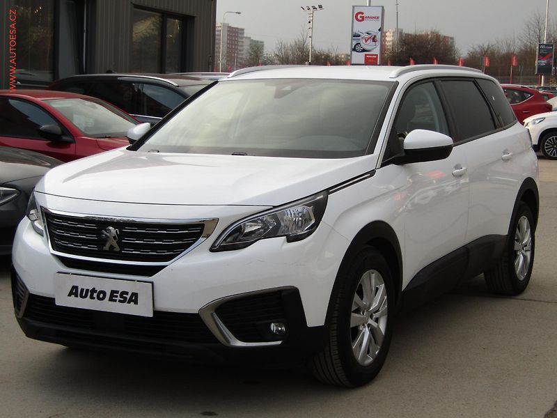 Peugeot 5008 (2018) 1.6 HDi, 1.maj,ČR, Active - fotka 3 z 22