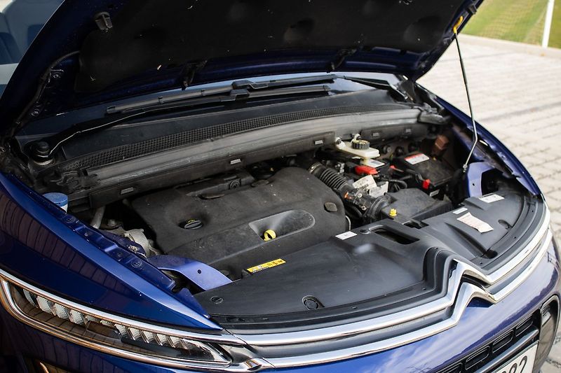 Citroën Grand C4 Picasso - fotka 36 z 41