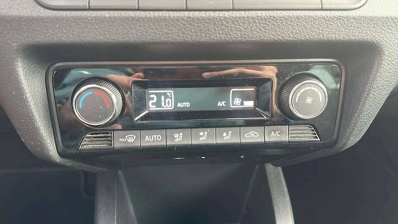 Škoda Fabia Combi Style Plus 1,2 TSI 66 kW - fotka 15 z 25
