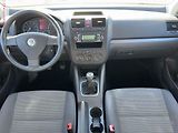 Volkswagen Golf (2009) 1.4i, 1.maj, AC - náhled 8