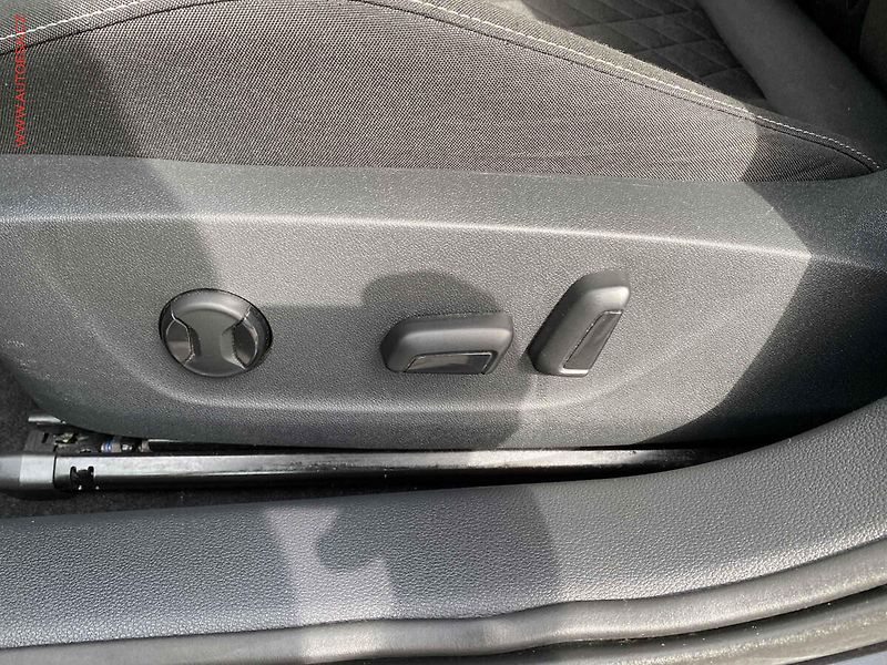 Škoda Scala (2019) 1.5 TSi, Style, Sport, DSG - fotka 14 z 19