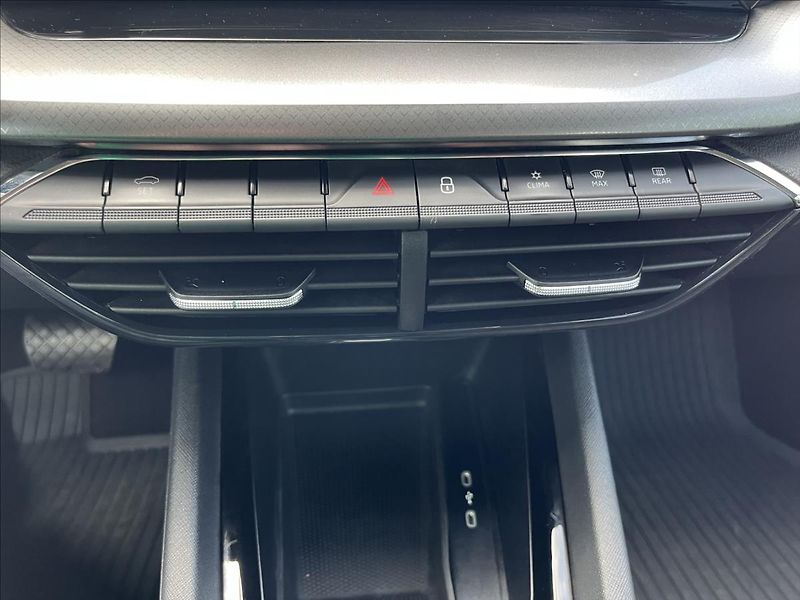 Škoda Octavia 2,0 TDi 110KW DSG 4x4 TZ -DPH - fotka 23 z 52